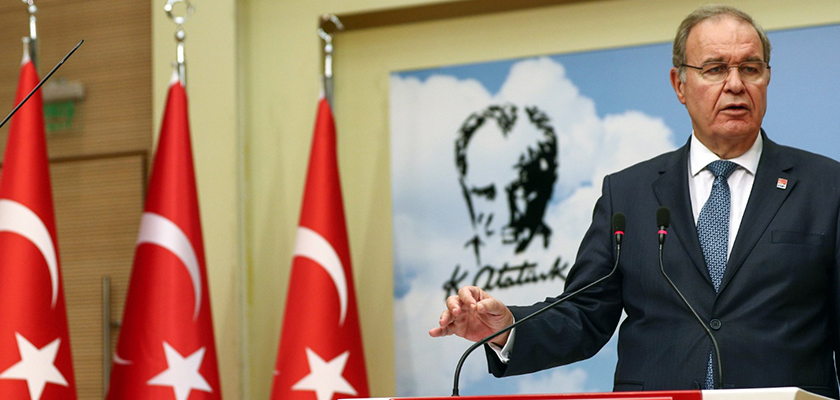 CHP Sözcüsü Öztrak;
“TERÖRLE MÜCADELEMİZ MEŞRUDUR ASKERİMİZİN SIRTINDAN OY DEVŞİRMEYE KALKMAK SİYASET DEĞİLDİR”
