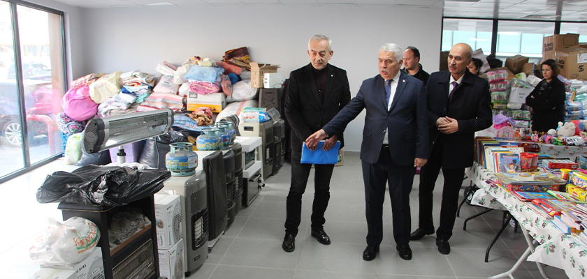 VALİ YILDIRIM’DAN ATATÜRK KÜLTÜR MERKEZİ’NE ZİYARET