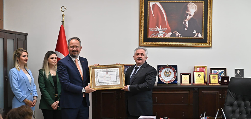 MESTAN ÖZCAN MAZBATA TÖRENİ SONRASINDA AÇIKLAMALARDA
BULUNDU
