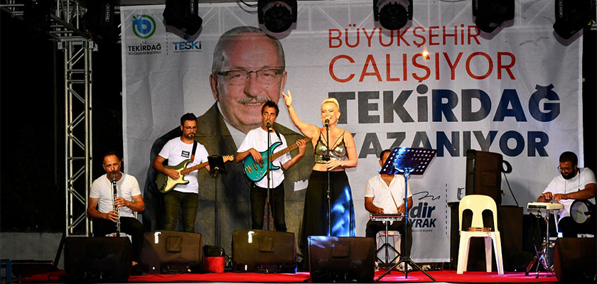 AHİEVREN MAHALLESİ 4. GELENEKSEL KAVUN – KARPUZ ŞENLİĞİ KONSERİ BÜYÜK BEĞENİ TOPLADI