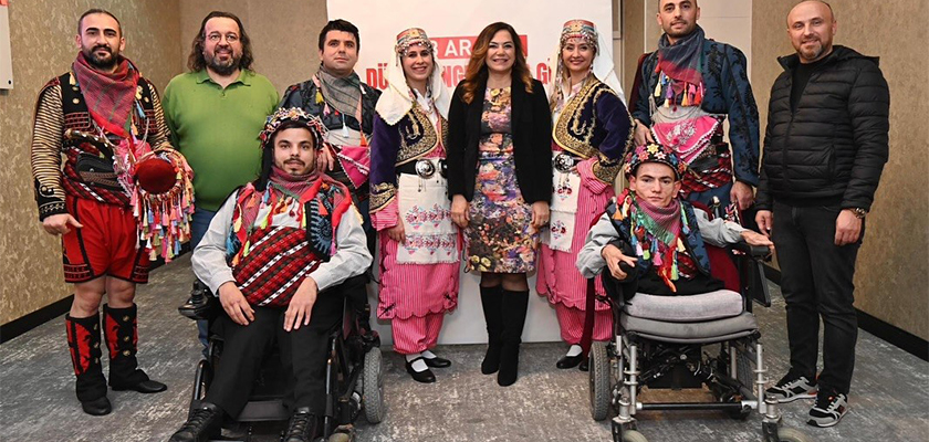 ENGELSİZ BİR KENT İÇİN DAYANIŞMA PROGRAMI YAPILDI