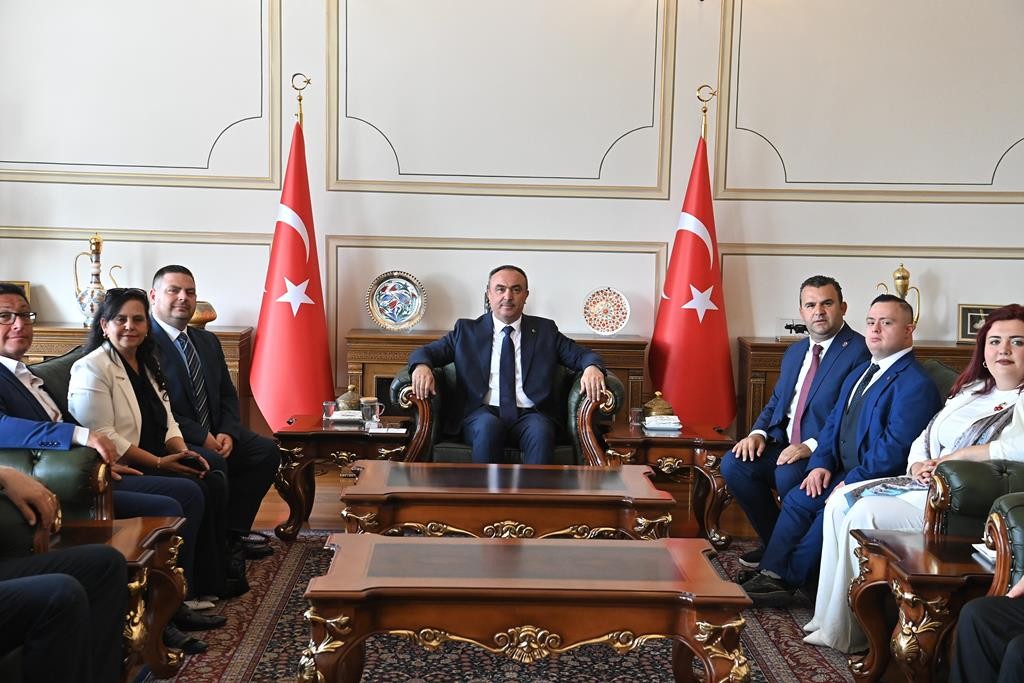 59. Uluslararası Tekirdağ Kiraz Festivali Valilik Ziyareti İle Başladı