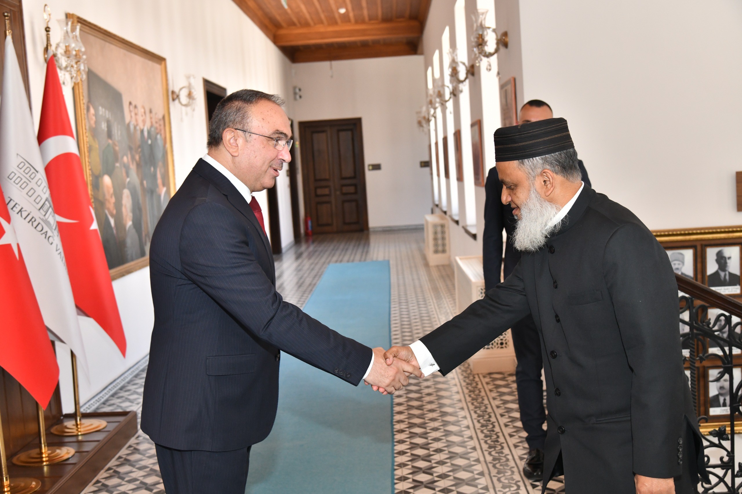 Bangladeş İstanbul Başkonsolosu Rahman Vali Soytürk’ü Ziyaret Etti