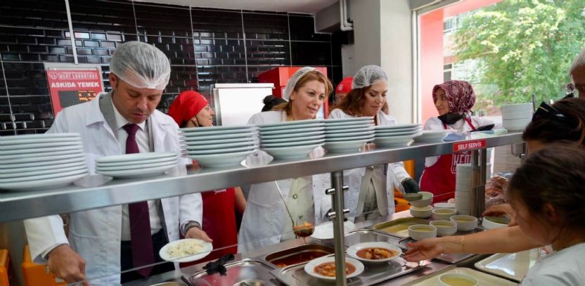 Başkan Sarıkurt: “Kent Lokantaları Halkçı Belediyeciliğin Kalbidir”