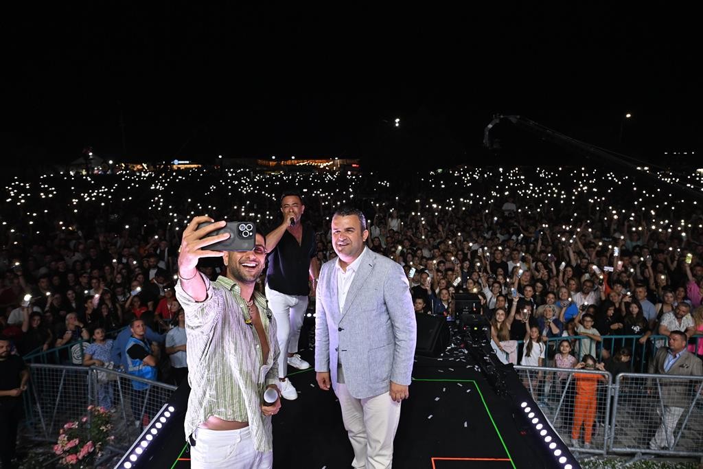 Festival Coşkusu Simge ve Reynmen Konserleri İle Zirveye Çıktı