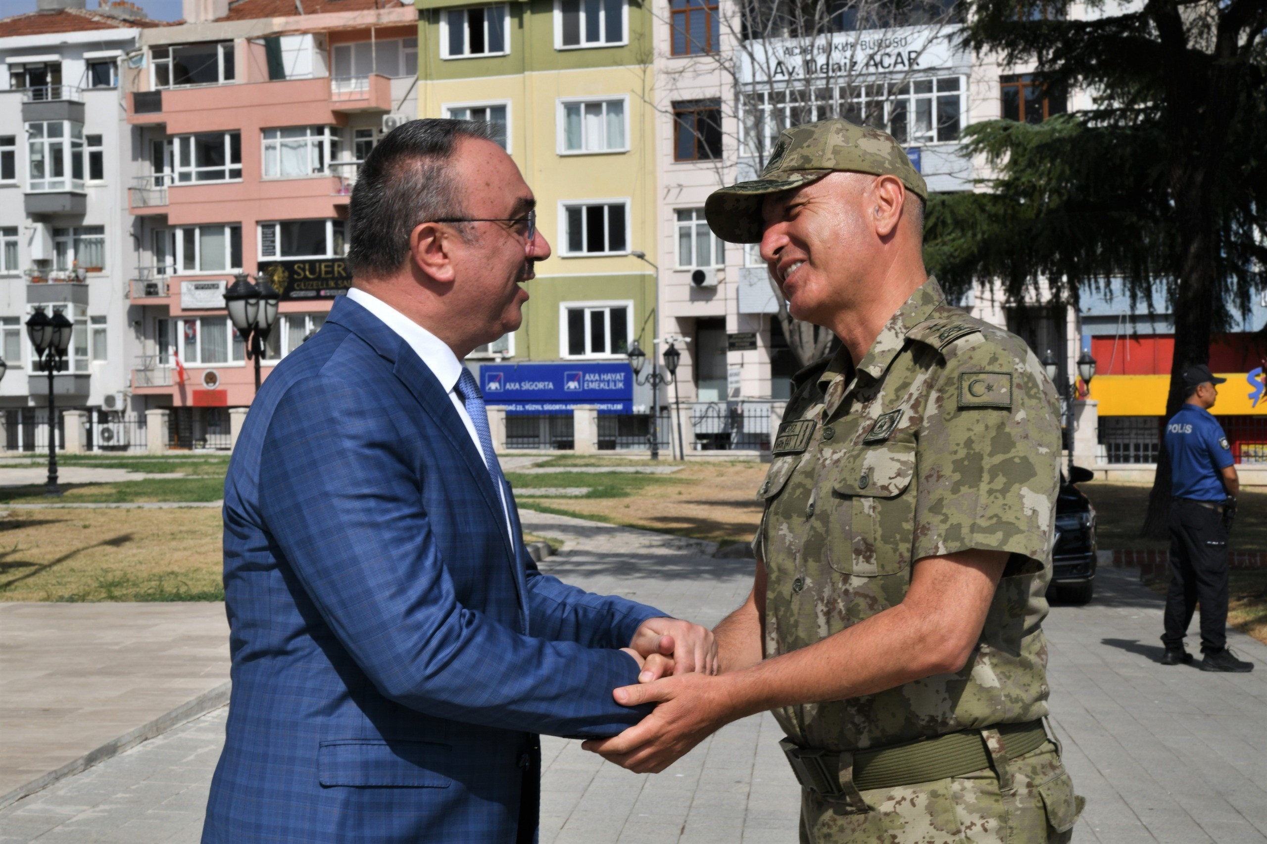 2’nci Kolordu Komutanı Yaldız Veda Ziyaretinde Bulundu