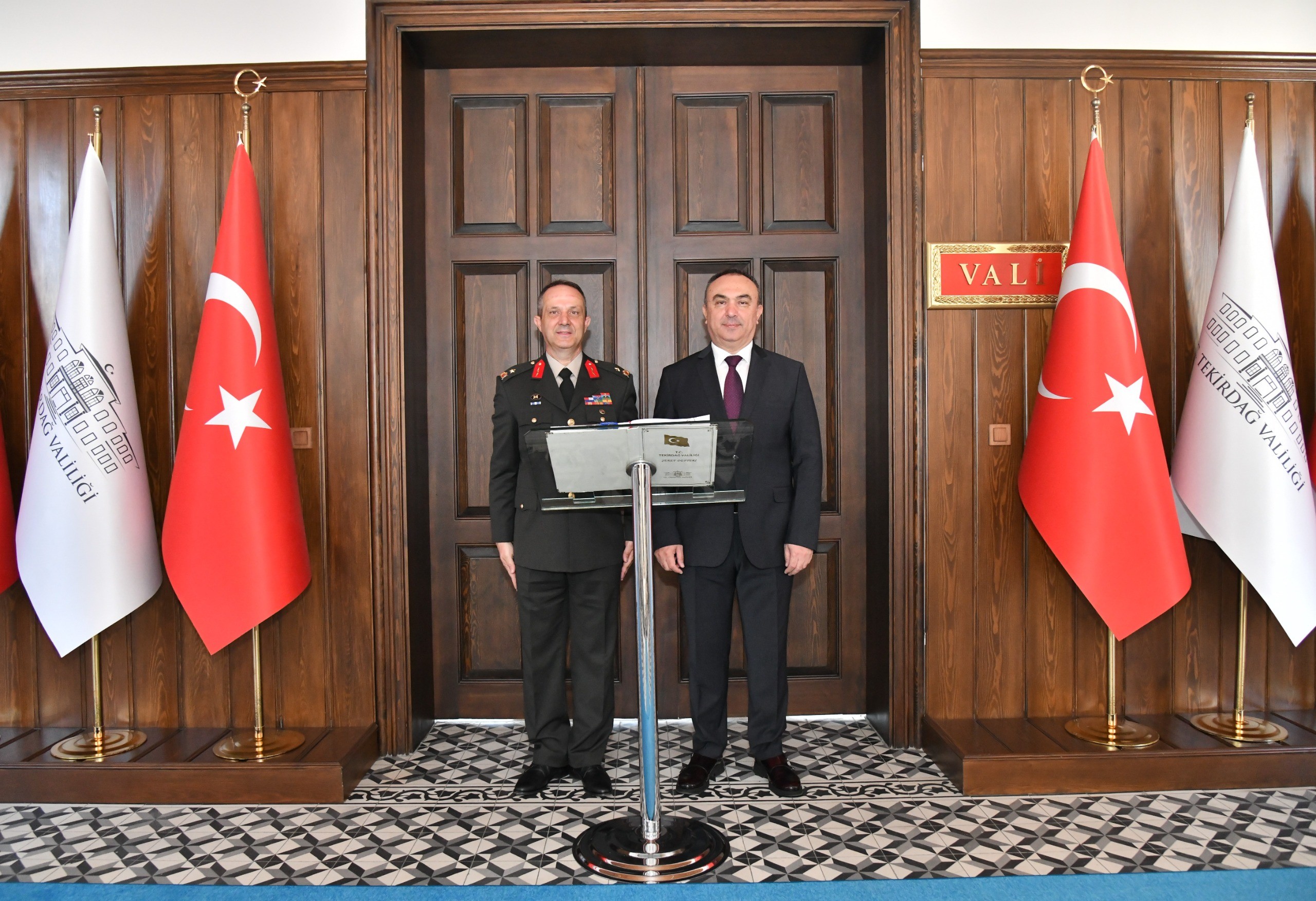 Tekirdağ Garnizon Komutanı Yörüyüş Vali Soytürk’ü Ziyaret Etti