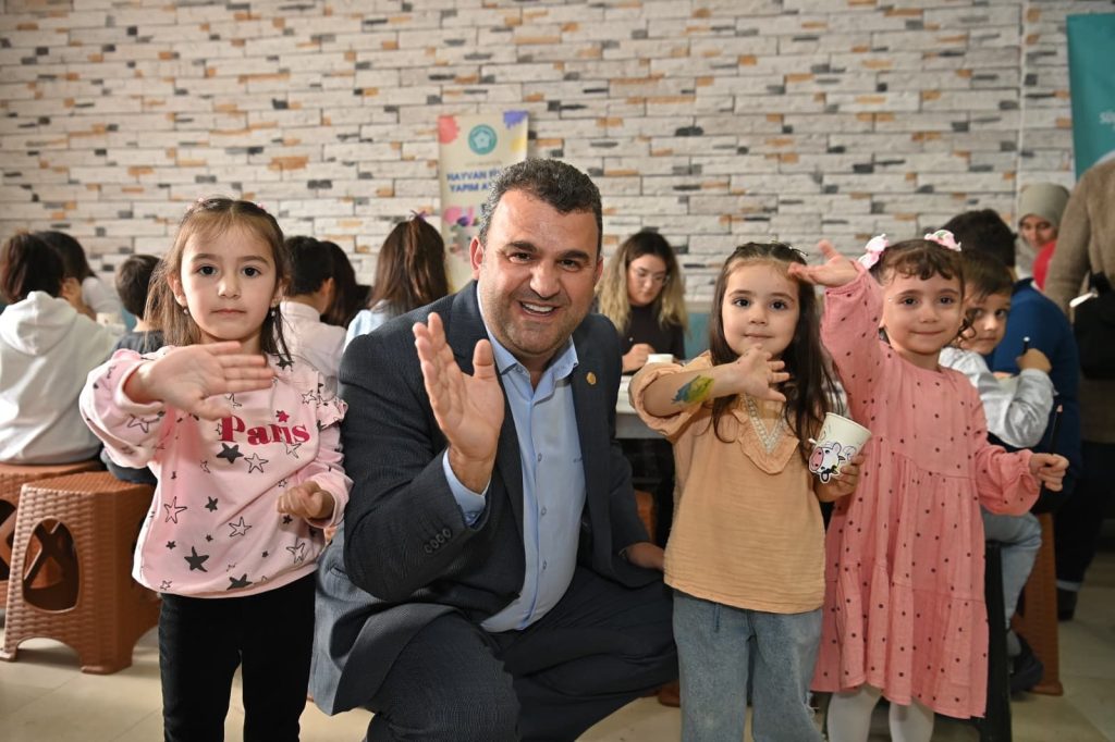 Ara Tatil Şenliği Renkli Görüntülerle Başladı