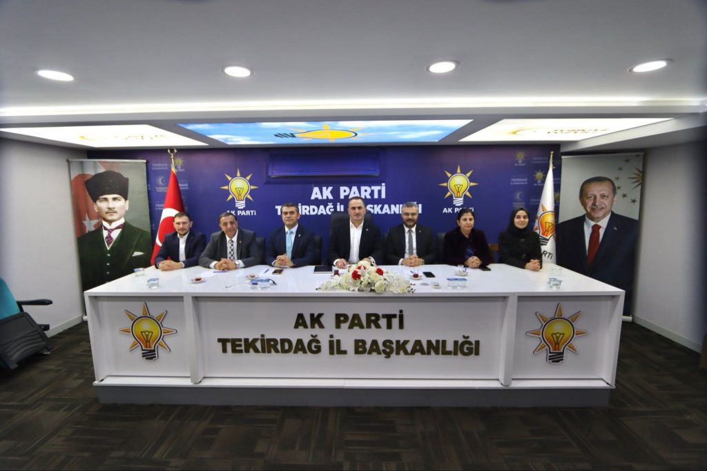AK Parti Tekirdağ Teşkilatı Zirvede
