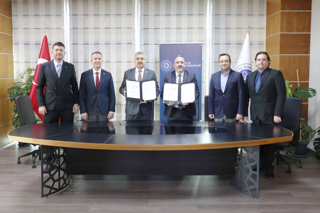TÜRKİYE SİBER VATAN” SİBER GÜVENLİK EĞİTİMİ İŞ BİRLİĞİ PROTOKOLÜ İMZALANDI