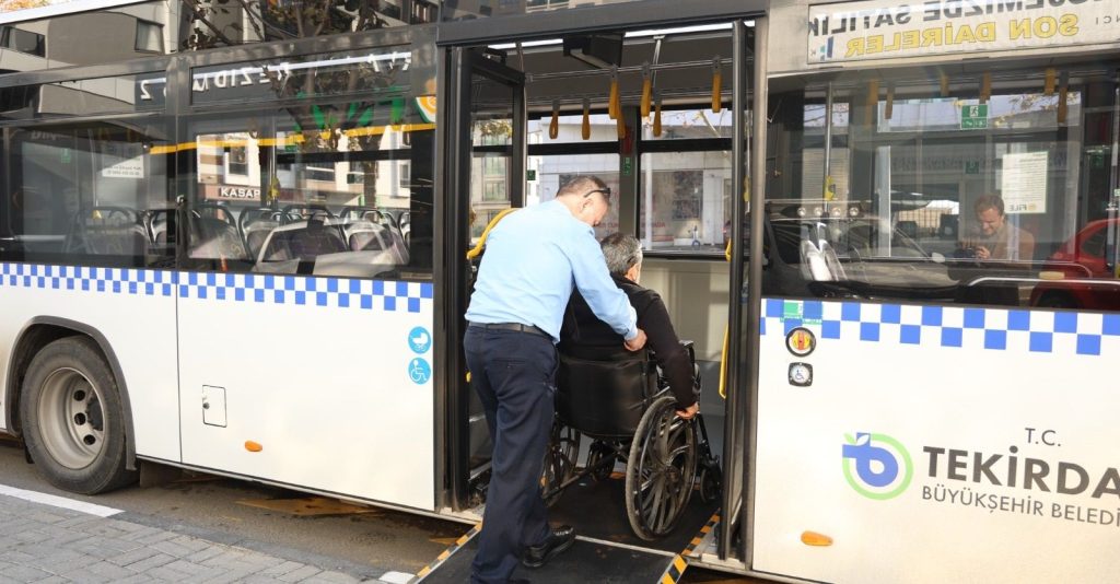 BÜYÜKŞEHİR’DEN ENGELLİLERE ÖZEL TEKNOLOJİ DESTEĞİ