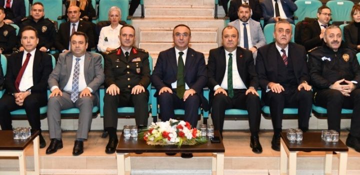 Arama Kurtarma Ekibine Akreditasyon Armaları Takdim Edildi