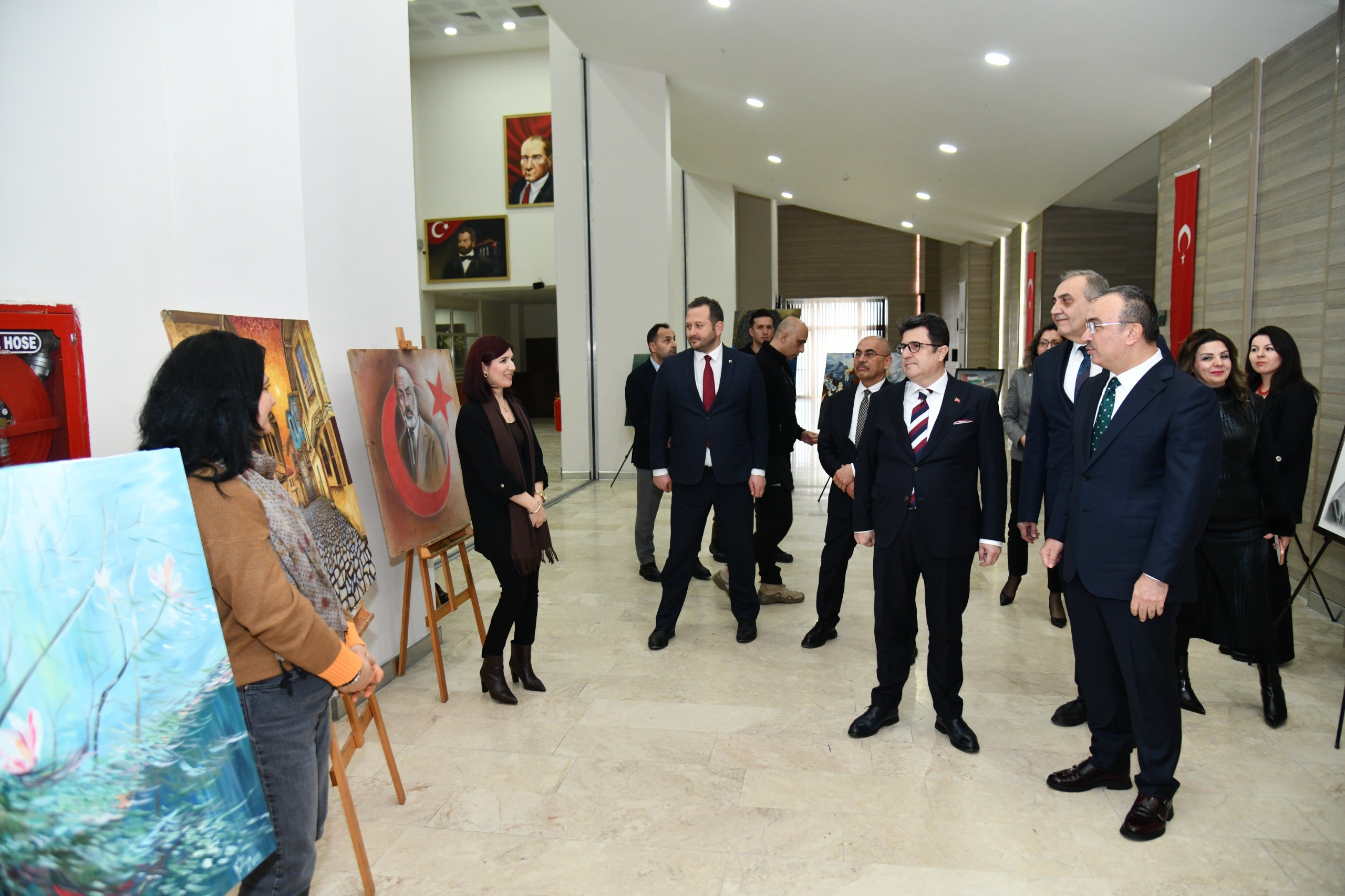 Vali Soytürk “Kim Var” Sanat Etkinliğine Katıldı
