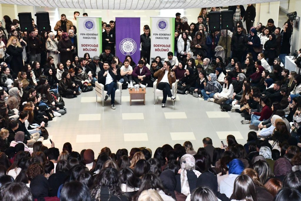 “HİKAYEDEN ADAMLAR” T.DAĞ NAMIK KEMAL ÜNİVERSİTESİN’DE