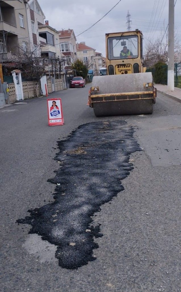 ERGENE’DE YOL VE KALDIRIM ÇALIŞMALARI ARALIKSIZ SÜRÜYOR