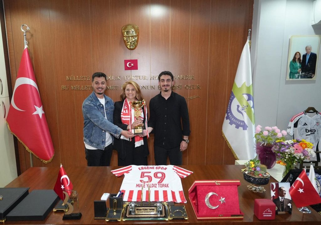 ERGENESPOR’DAN BAŞKAN MÜGE YILDIZ TOPAK’A ZİYARET