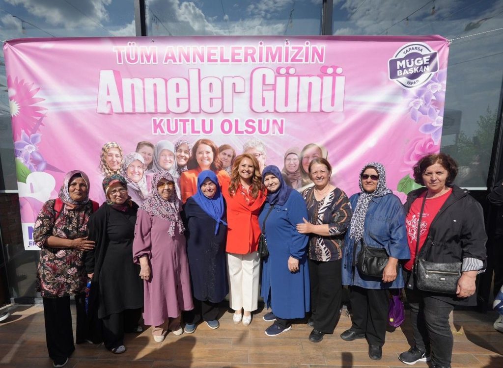 ERGENE’DE ANNELER GÜNÜ COŞKUYLA KUTLANDI