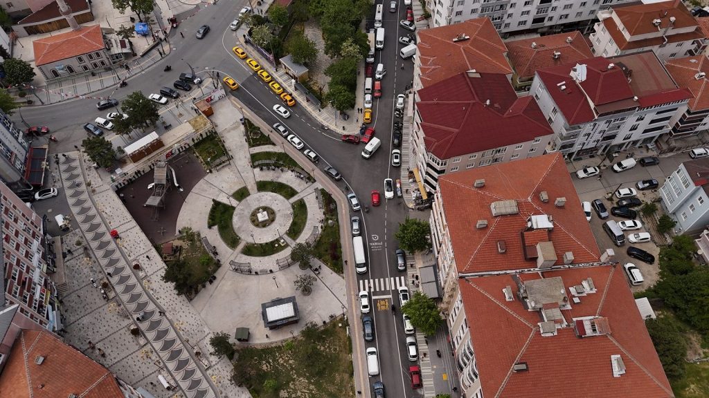 BÜYÜKŞEHİR ULAŞIM YATIRIMLARINA HIZ KESMEDEN DEVAM EDİYOR