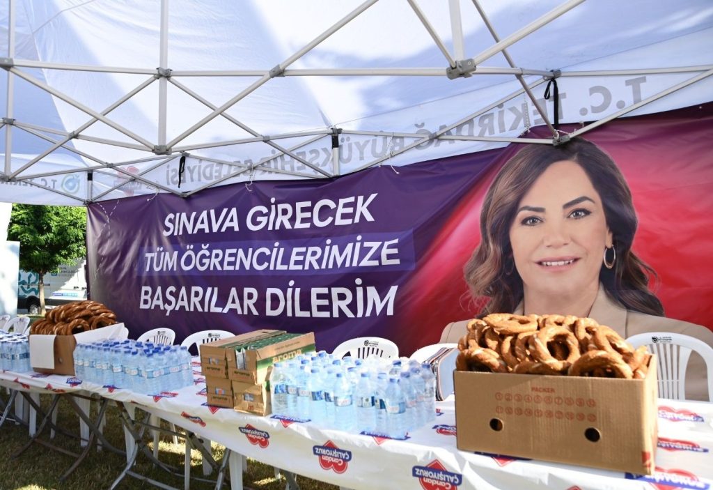 BÜYÜKŞEHİR YKS MARATONUNDA ÖĞRENCİ VE AİLELERİN YANINDA