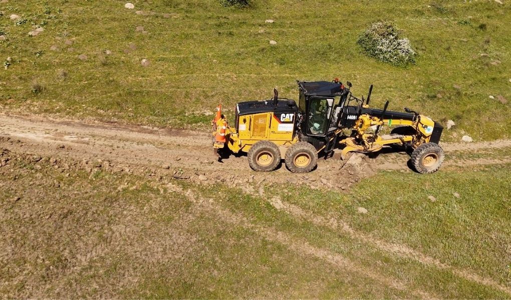 BÜYÜKŞEHİR’DEN TARLA YOLLARINA “CANDAN” DOKUNUŞ