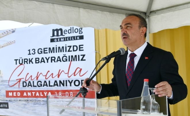 Yeşil Liman Sertifikası Takdim Töreni ve Med Antalya Bayrak Çekme Töreni Düzenlendi