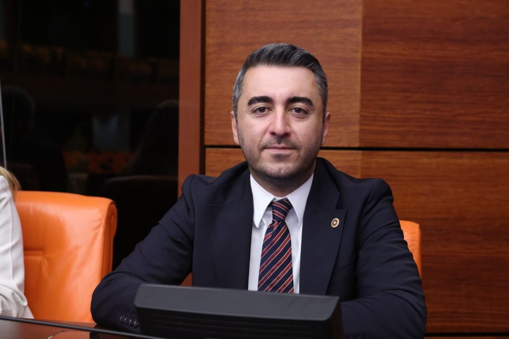 CHP’li Cem Avşar: “Riskli Yapı Stoku Ulusal Güvenlik Meselesidir”