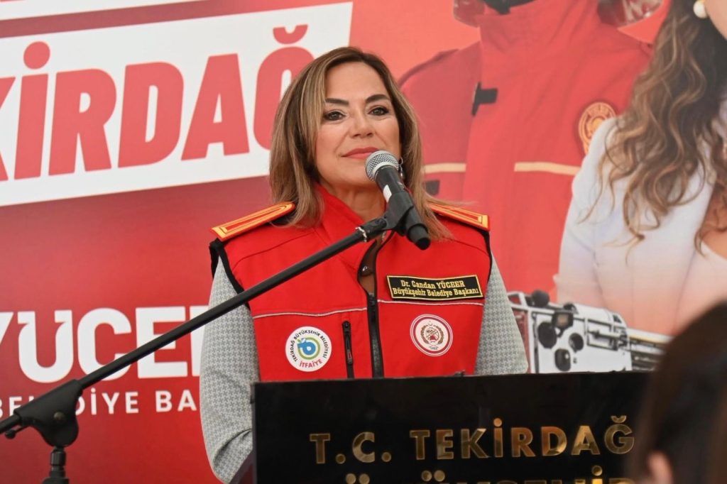 CANDAN BAŞKAN’DAN İTFAİYEİT TEŞKİLATINA: ”İYİ Kİ VARSINIZ VARSINIZ”