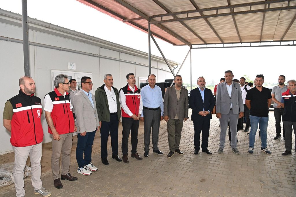 Topraktan İhtiyaç Sahiplerinin Sofrasına Uzanan Belediye Eli!