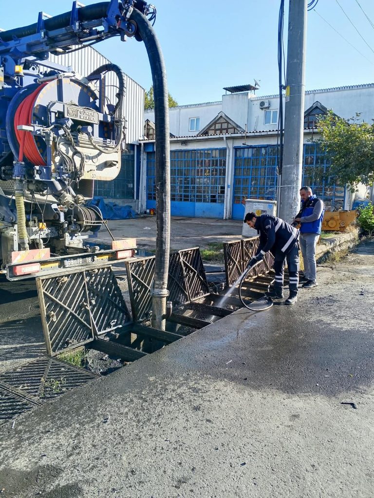 YENİ SANAYİ SİTESİNDE TÜM MAZGALLAR TEMİZLENDİ!